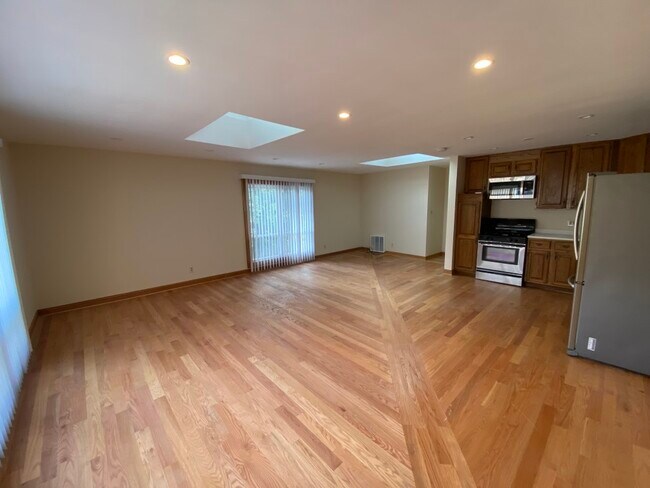1205 N Harlem Ave unit 1, Oak Park, IL 60302 - photo 2