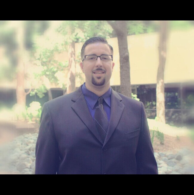 Agent Photo