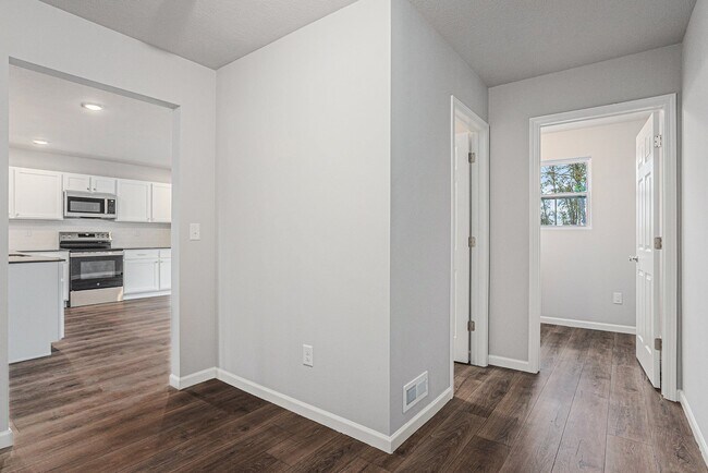 604 Arizona Blvd, Three Rivers, MI 49093 - photo 7