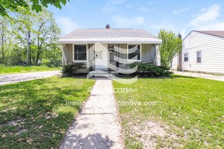 465 Montana Ave, Pontiac, MI 48341