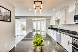 5338 Anchor Ct, Fairfax, VA 22032