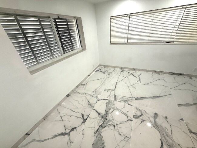 2685 SE 5th St, Pompano Beach, FL 33062 - photo 5