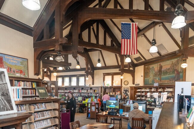Decker Branch Library is a public library located in Platt Park.