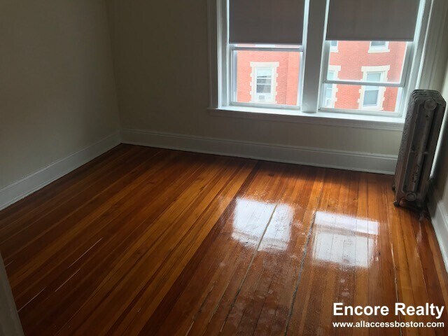 7 Mt Hood Rd unit 12, Boston, MA 02135 - photo 5