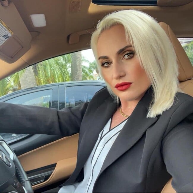 Agent Photo