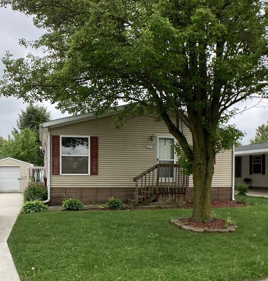 605 Rio Grande Dr, Adrian, MI 49221