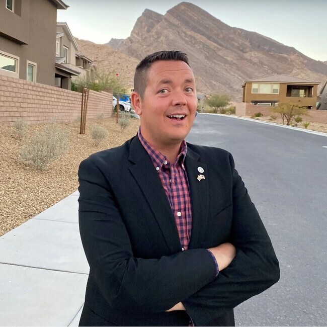 Agent Photo