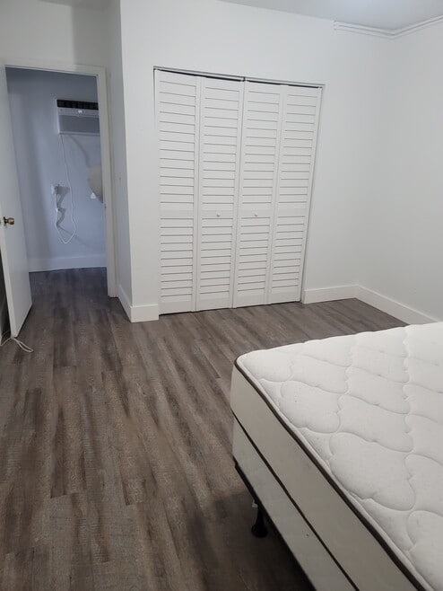 8603 SW 68th Street Rd unit 8603 SW 68 ST RD, Miami, FL 33143 - photo 1