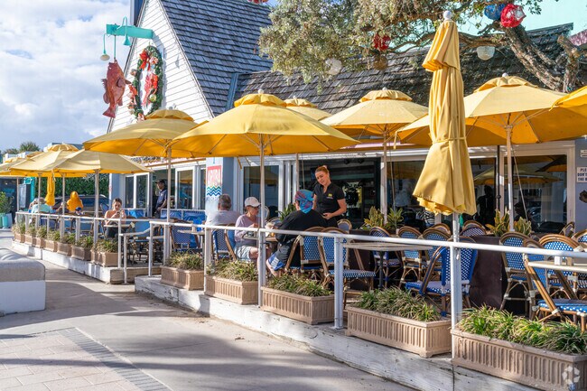 Many restaurants offer outdoor seating in Lauderdale-by-the-Sea.