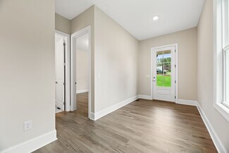 1025 Liberty Springs Dr, Woodstock, GA 30188