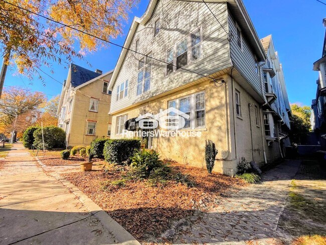 1111 Colley Ave unit 5, Norfolk, VA 23507 - photo 2