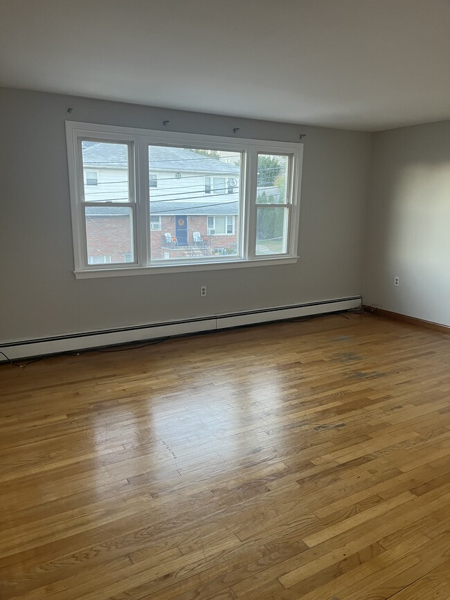 89 Haverhill Ave unit Floor2, Woodland Park, NJ 07424 - photo 4