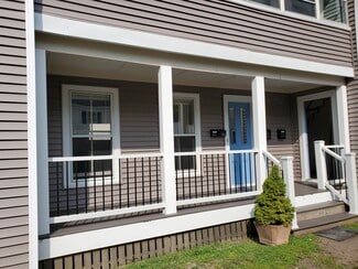 484 Main St, Biddeford, ME 04005