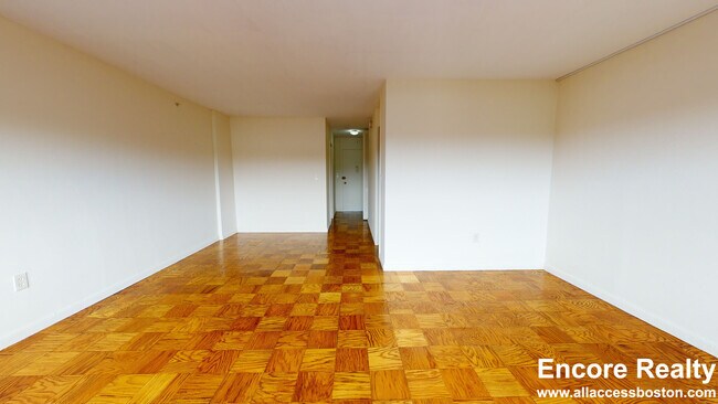 17 Monmouth Ct unit 3, Brookline, MA 02446 - photo 7