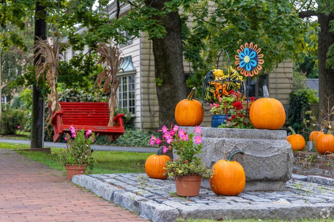 Shops in Ashland preparing for the incoming fall with festive decorations.