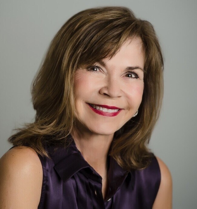 Debbie Garson