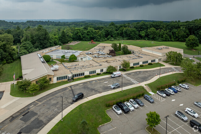 Bragg School is a well rated public school in Chester, NJ.