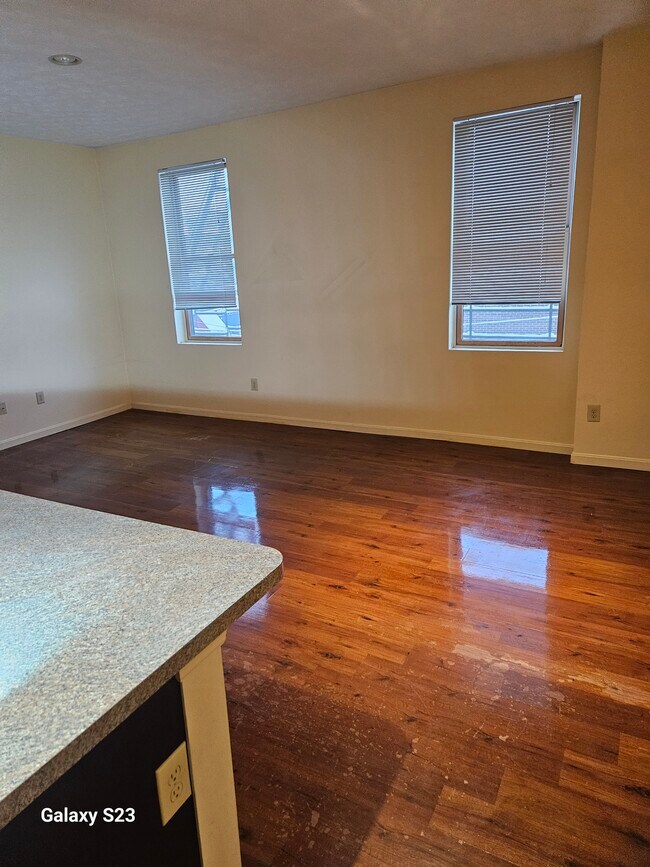 213 Findlay St unit 2, Cincinnati, OH 45202 - photo 5