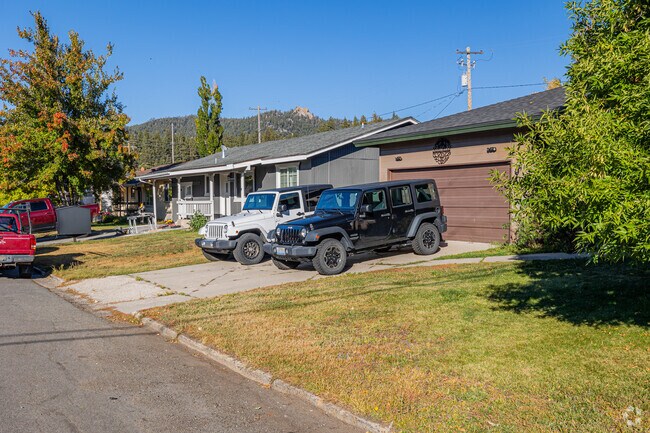 Just north of Stateline casinos rest a small subdivision of ranch-style homes.