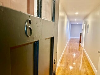 76 Egmont St Unit 6K, Brookline, MA 02446