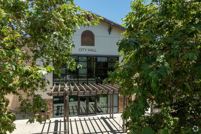 The La Canada Flintridge city council is comprised of five elected members.