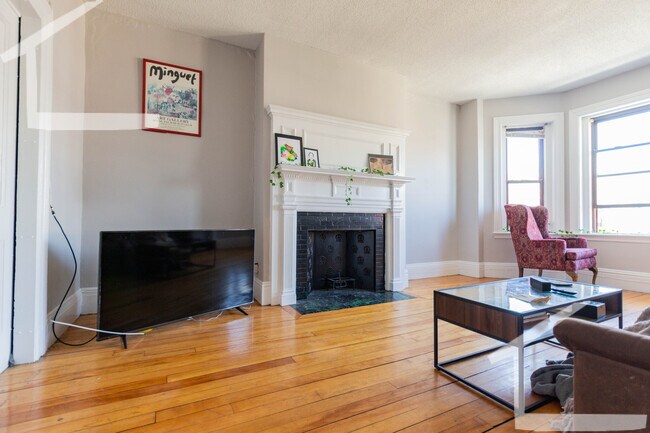 16 Glenville Ave unit 3, Allston, MA 02134 - photo 5