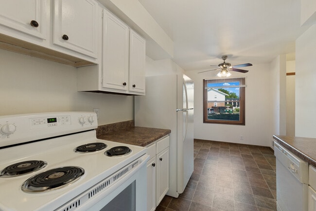 3774 S 81st St, Milwaukee, WI 53220 - photo 2