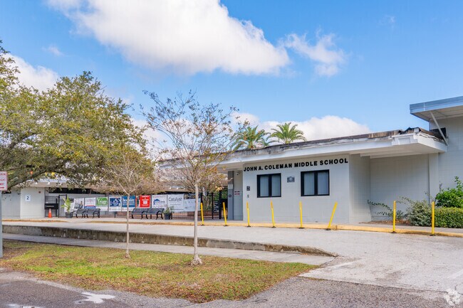 Coleman Middle School welcomes students to learn and further their education.