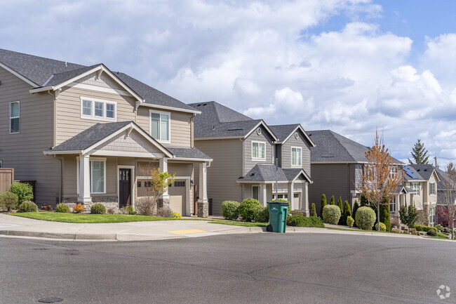 You'll find newly constructed traditional homes with Craftsman facades in Neighbors Southwest.