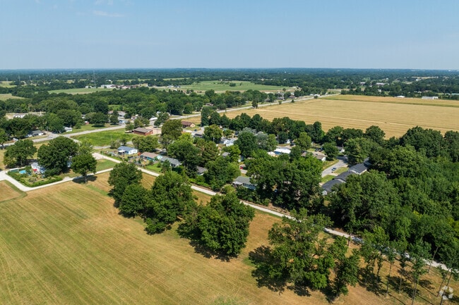 With fewer than 1,000 residents, Riverton maintains a peaceful, rural vibe.