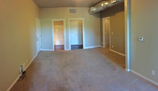 307 Main St Unit 1, Cedar Falls, IA 50613