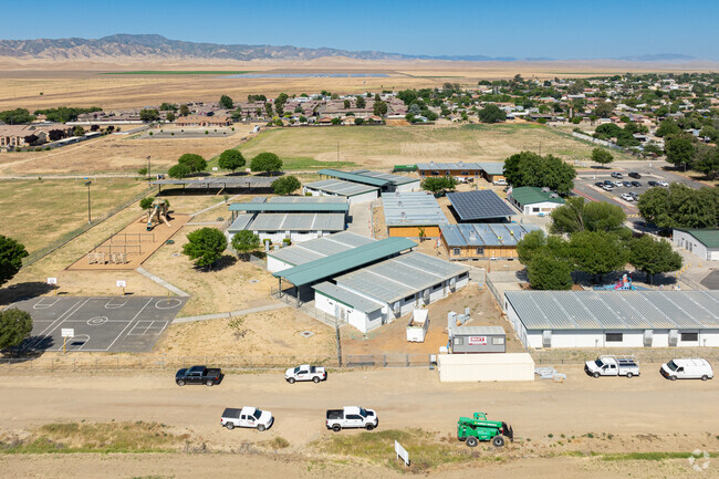 Tamarack Elementary School provides a great education for Avenal students to succeed.
