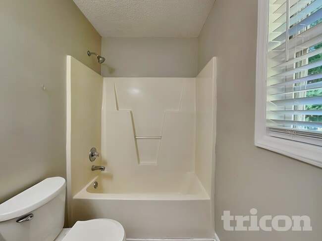 4813 Windbreak Ln, Raleigh, NC 27616 - photo 7