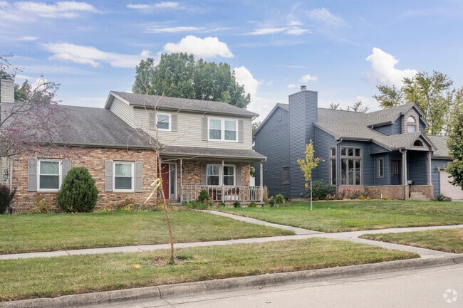 Many single families in Old Farm Lakes opt for traditional style homes with multiple levels.