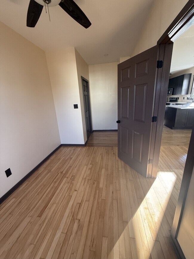 3747 E Pulaski Ave, Cudahy, WI 53110 - photo 7