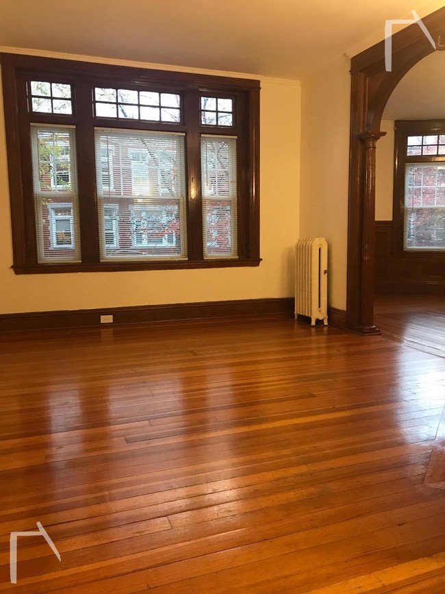 11 Strathmore Rd Unit 2, Brookline, MA 02445