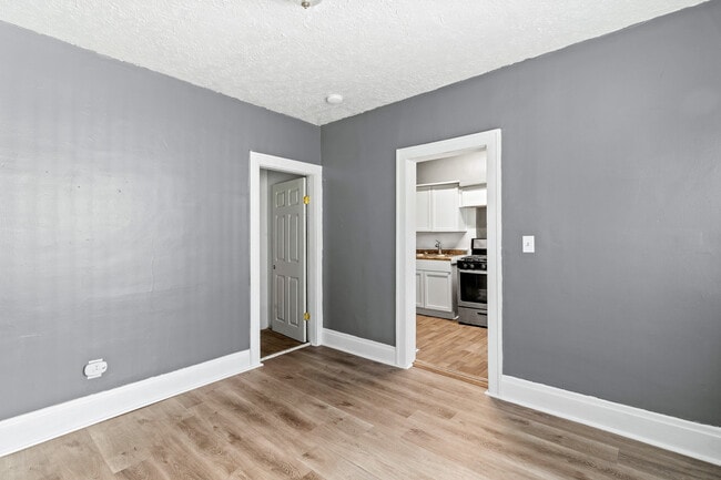 977 E 17th Ave, Columbus, OH 43211 - photo 7