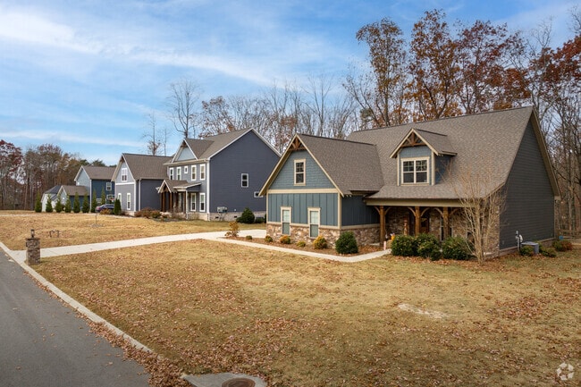 Many Mowbray homes are found in organized neighborhoods.