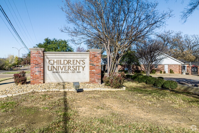 Students living in Arlington, TX may attend Children's University.