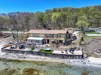 7345 S West Bay Shore Dr, Traverse City, MI 49684