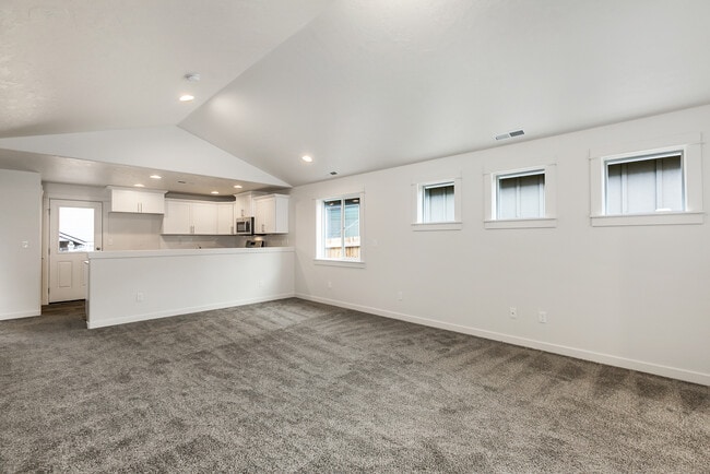 504 W Upland Ave unit 36869756, Twin Falls, ID 83301 - photo 6