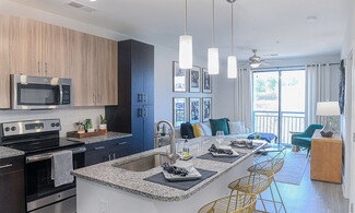 6050 Roswell Rd NE, Sandy Springs, GA 30328