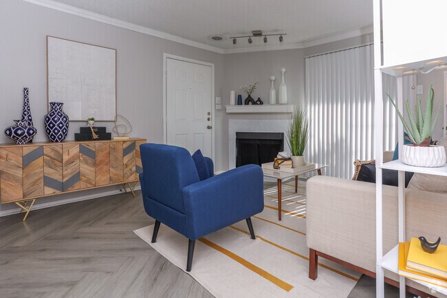 Savannah at North Dallas (Toscana), Dallas, TX 75287 - photo 3