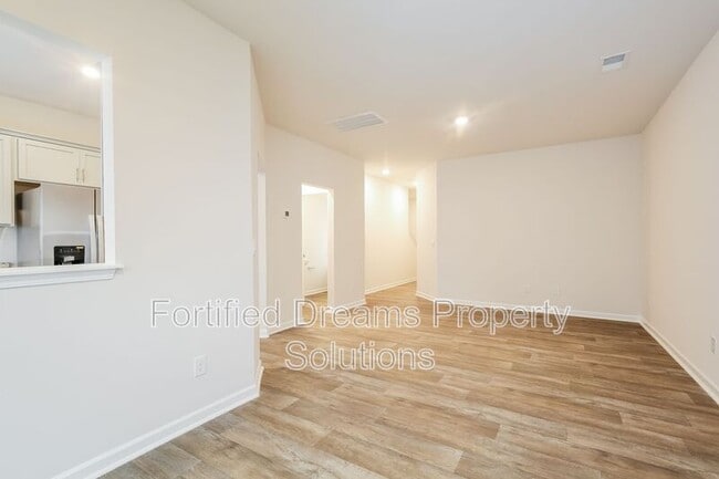 1132 Evelynnview Ln, Kernersville, NC 27284 - photo 7