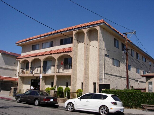 El Romano, Hawthorne, CA 90250 - photo 2