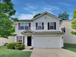 11424 Long Lake Dr, Indianapolis, IN 46235