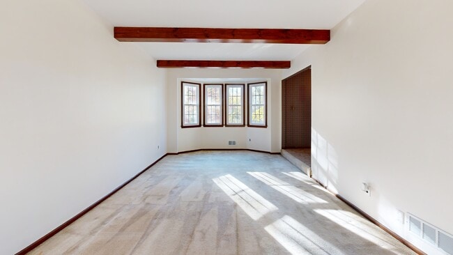 13 Remrose Ledge, Green Brook, NJ 08812 - photo 2