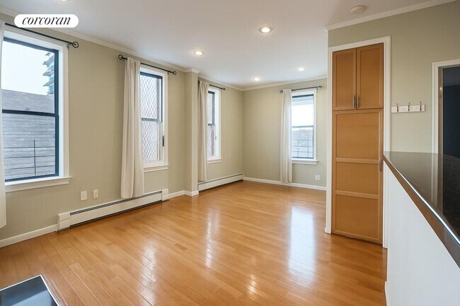 206 E 124th St, New York, NY 10035 - photo 7