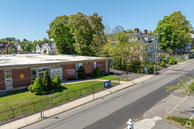 Stepping Stones School is part of Waterbury youth services.