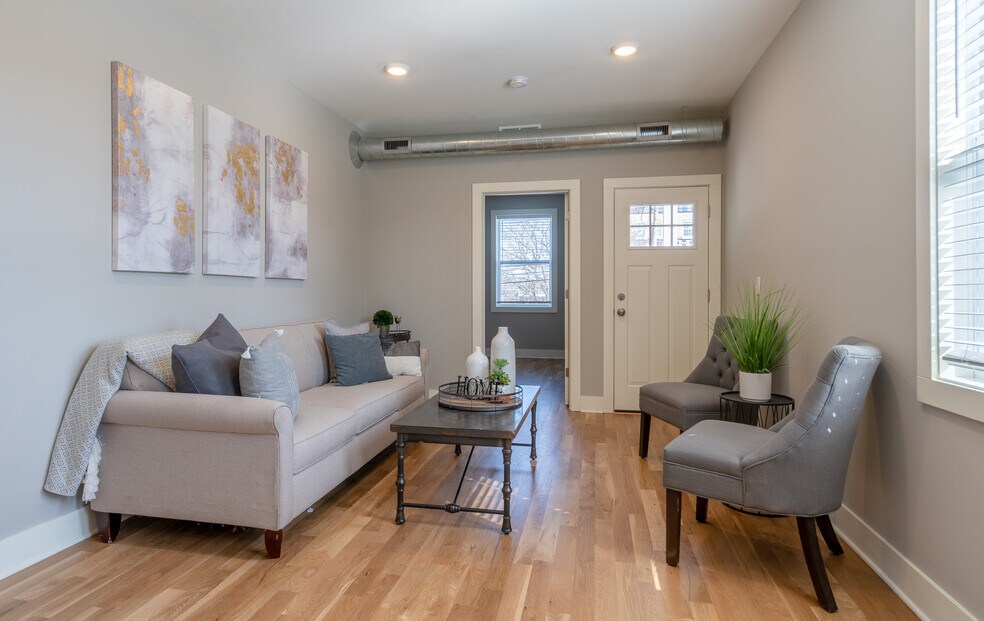 612 4th St NW unit 4, Grand Rapids, MI 49504 - photo 1